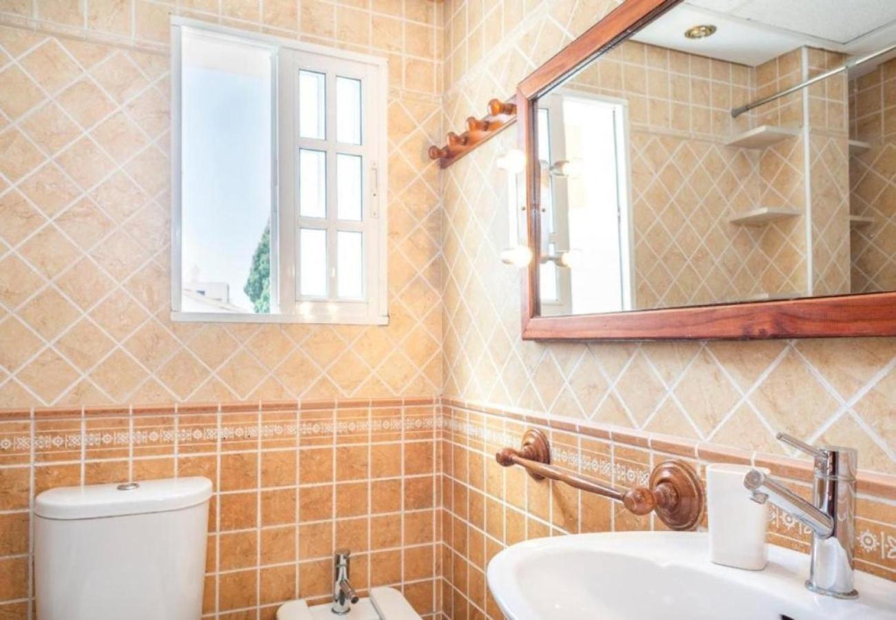 Amplio Apartamento En El Corazon De Sevilla Esterno foto